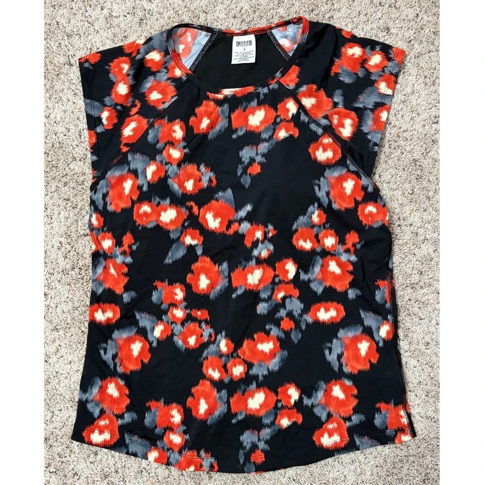 Duluth Trading Co Suit Up Swim Top Built-In Bra‎ Cap Sleeve Floral Size 6 UPF 50